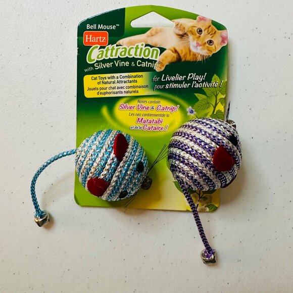 Hartz Cattraction Silver Vine & Catnip Bell Mouse Cat Toys - Picture 7 of 7